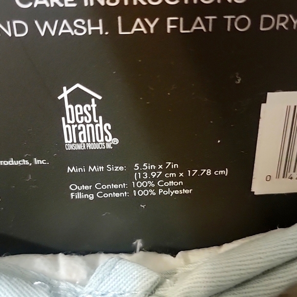 Disney Mickey Mouse oven mitts - Picture 4 of 4